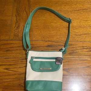 Stone Mountain Accessories Teal and Cream Crossbody Bag